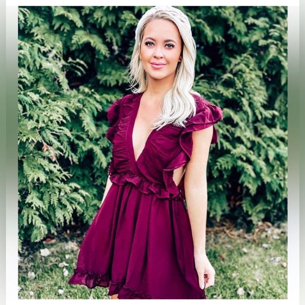 NWT Storia Burgundy Ruffled Dress
